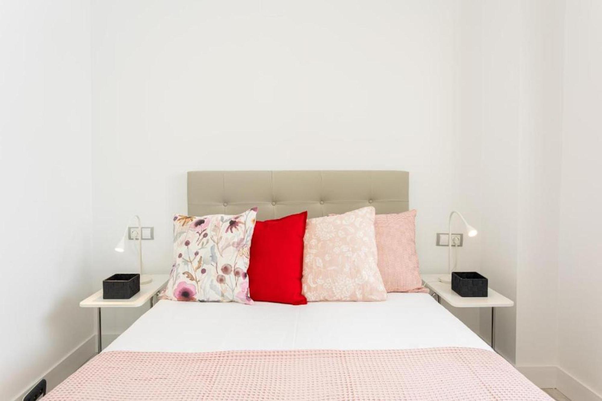 Holidays2Malaga Picasso Area Apartment ภายนอก รูปภาพ